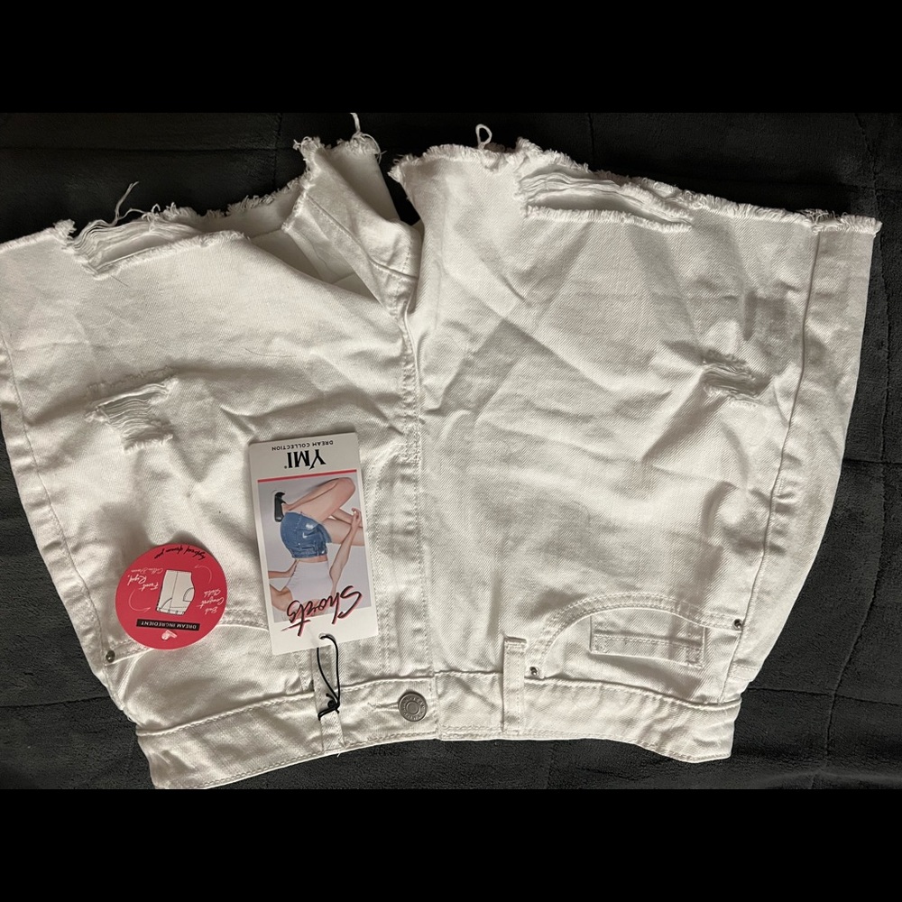 YMI distressed white shorts NWT